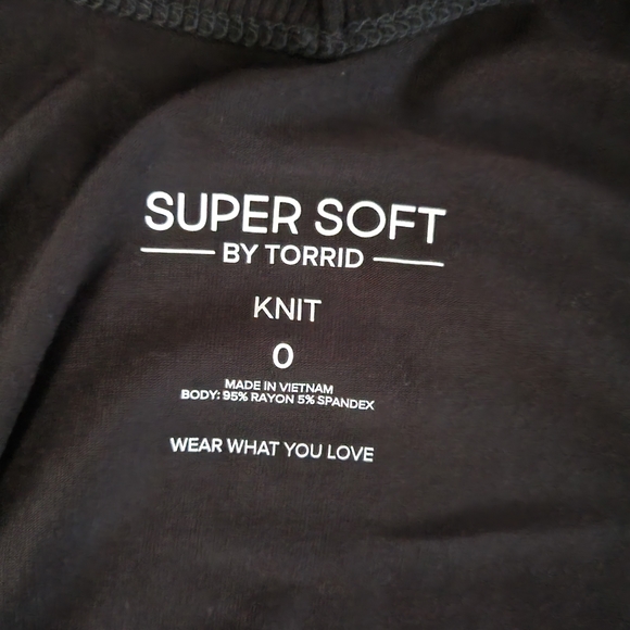 Torrid Black Tank Super Soft - Picture 5 of 5